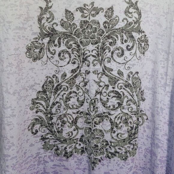 Zenergy by Chico's Women's 3 Rhinestone Graphic Top Purple Medallion 3/4 Sleeve - Picture 2 of 12